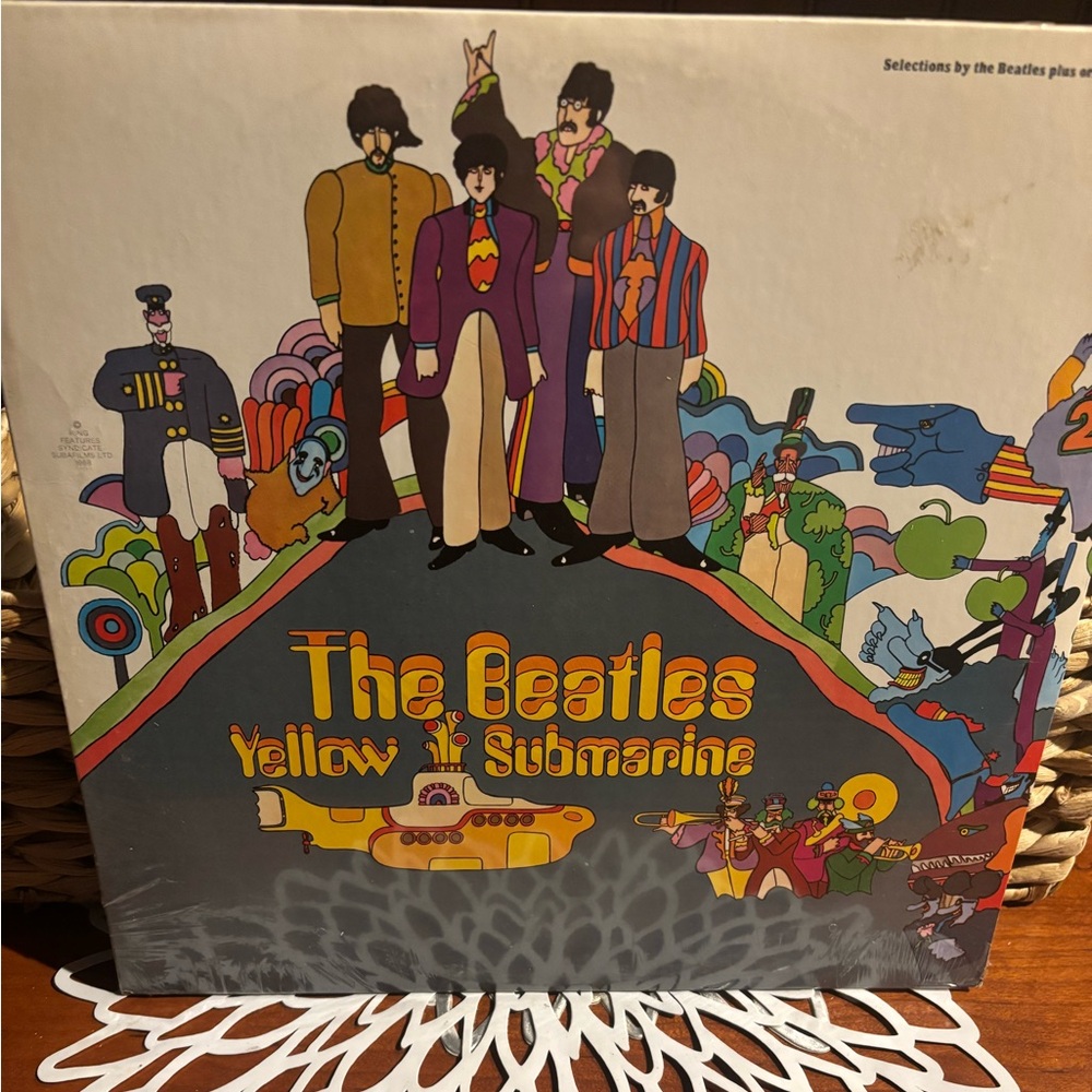 The BEATLES NEW Yellow Submarine Vinyl LP Apple SW-153 Capitol with #74